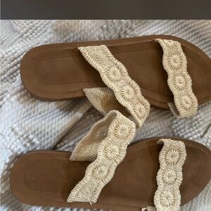 Women's Cream Cottage Core Sandals Size 8